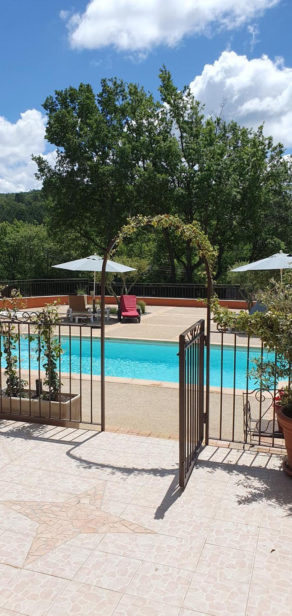 Willa Maison Familiale Avec Piscine Et Boulodrome Dans Le Luberon Caseneuve Zewnętrze zdjęcie