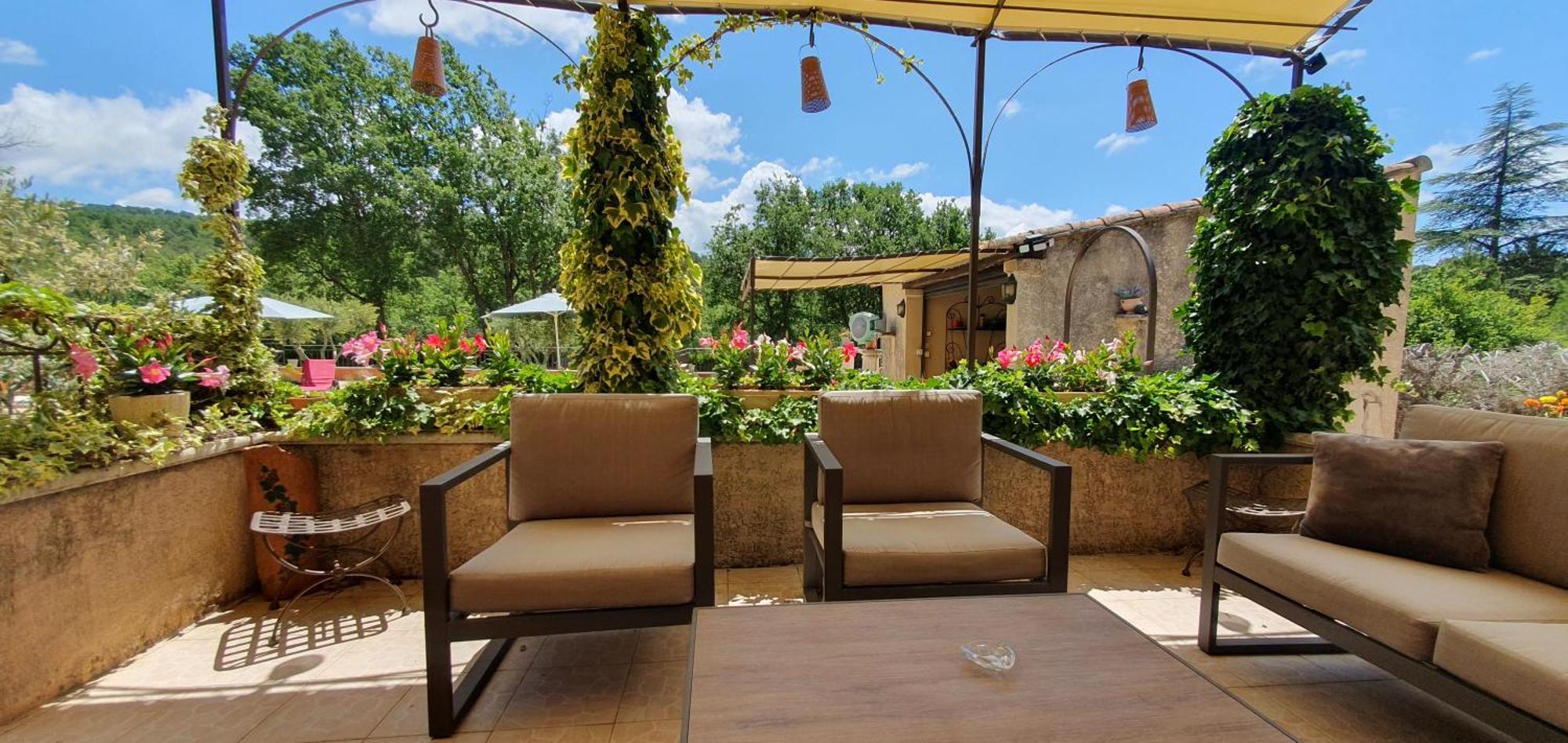 Willa Maison Familiale Avec Piscine Et Boulodrome Dans Le Luberon Caseneuve Zewnętrze zdjęcie